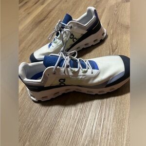 I only wore them once for hiking! Great condition.